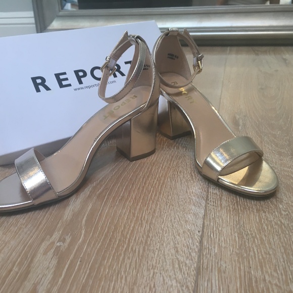 gold heels - Picture 4 of 6
